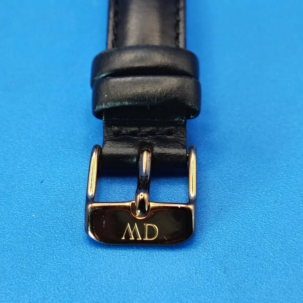 2019 Daniel Wellington Gold Sheffield Petite 32mm Women's/Unisex Quartz Watch
